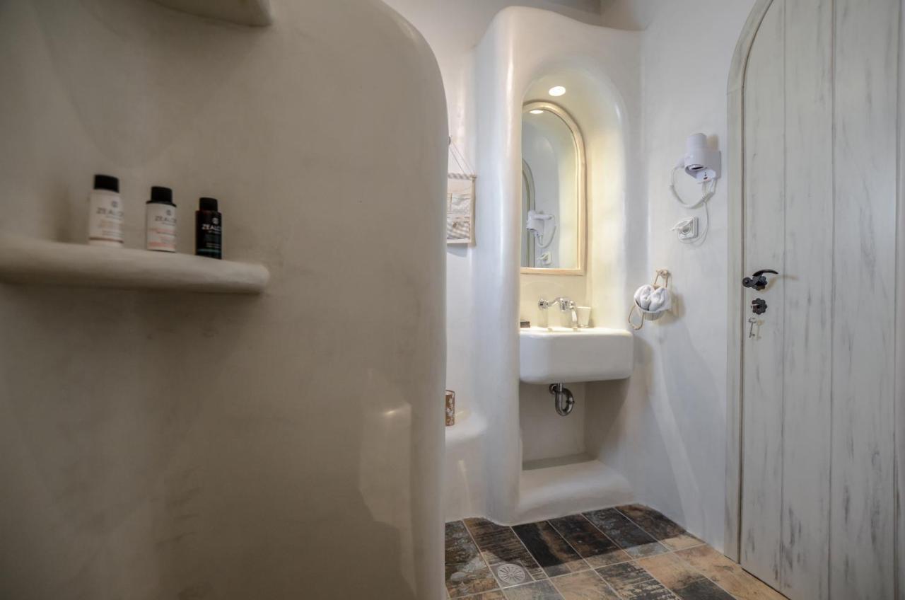 Honey & Cinnamon Luxury Suite Naxos City Exterior photo